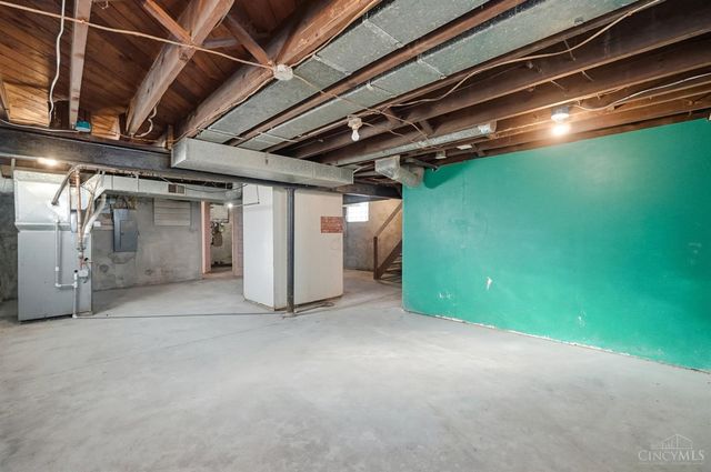 120 W Seventy Second Street, Cincinnati, OH 45216