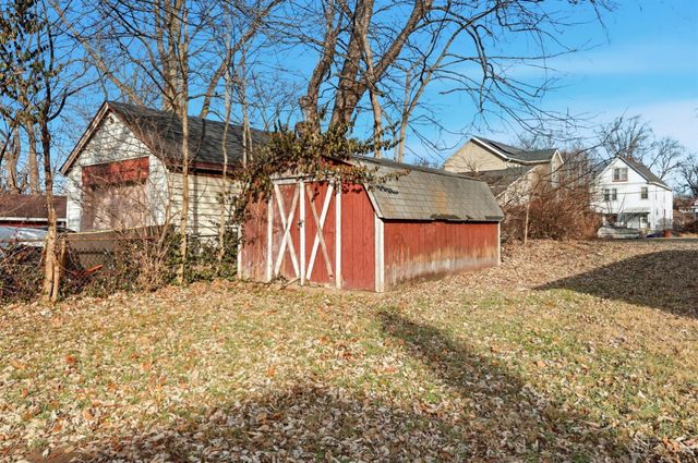 120 W Seventy Second Street, Cincinnati, OH 45216