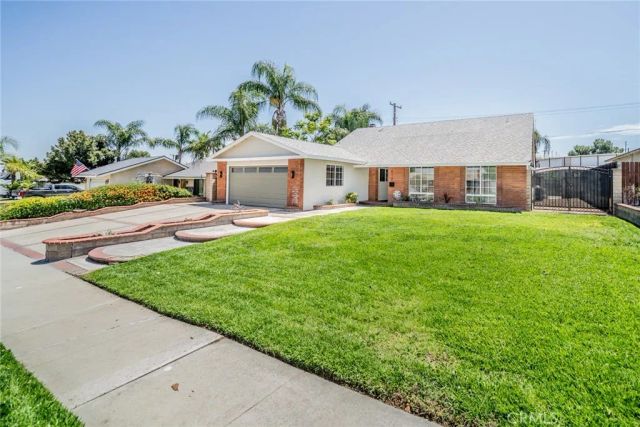 418 Raymor Avenue, Corona, CA 92879