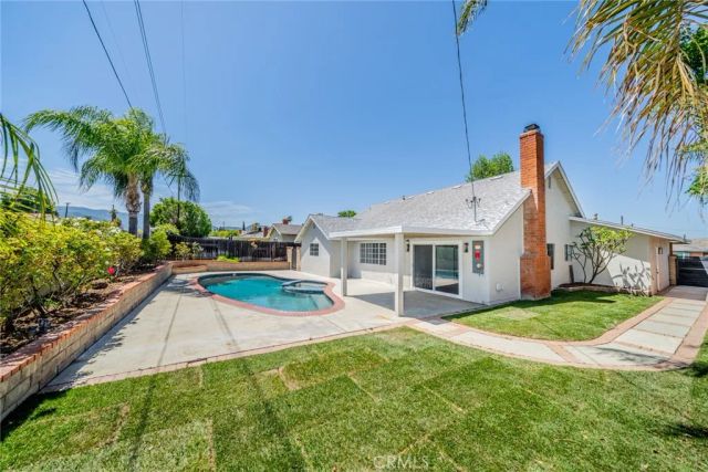 418 Raymor Avenue, Corona, CA 92879