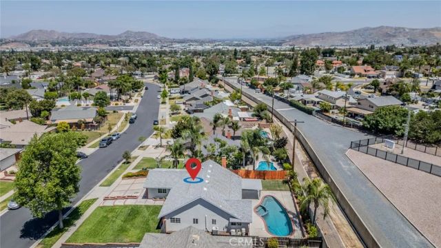 418 Raymor Avenue, Corona, CA 92879