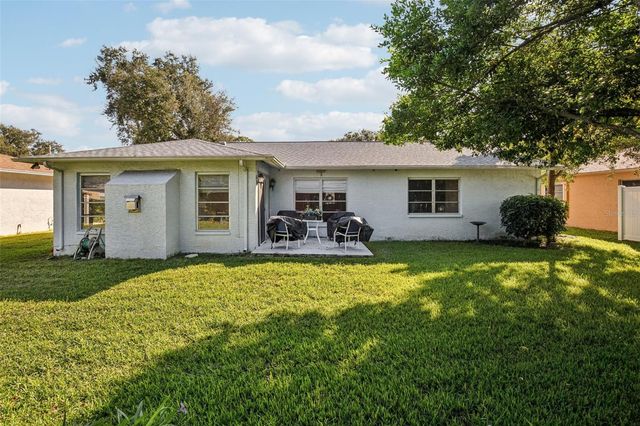 11211 ROLLINGWOOD DRIVE, Port Richey, FL 34668