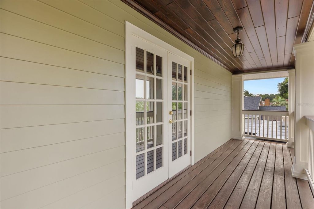 Image 38 of property listing at 900 LENMORE COURT, Orlando, FL 32812