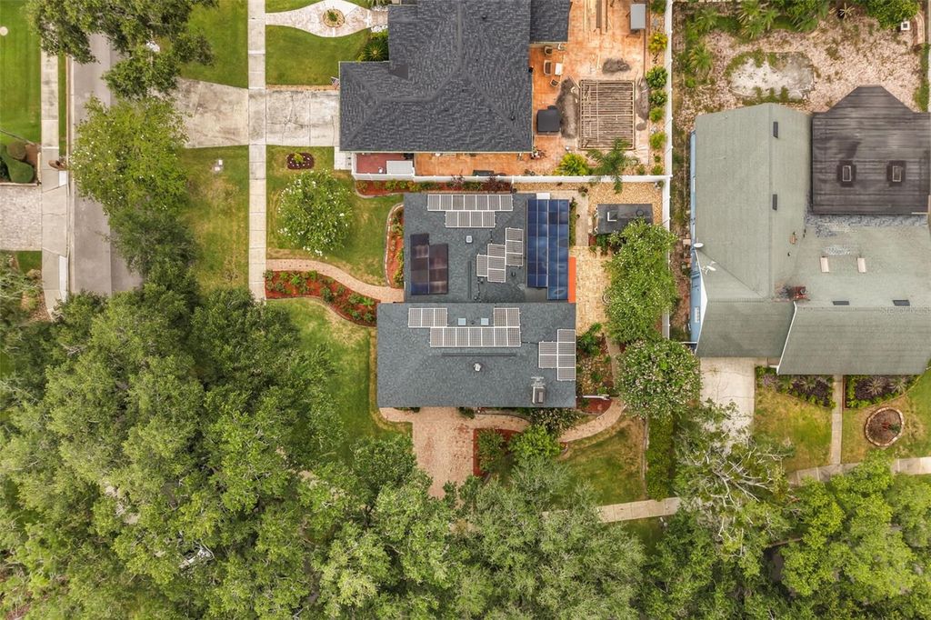 Image 48 of property listing at 900 LENMORE COURT, Orlando, FL 32812