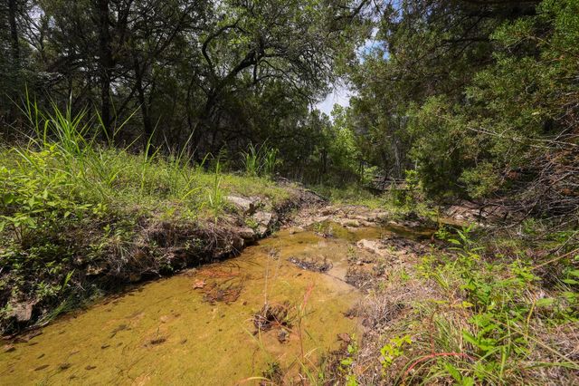 401 Mountain Crest DR, Wimberley, TX 78676
