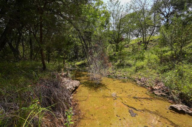 401 Mountain Crest DR, Wimberley, TX 78676