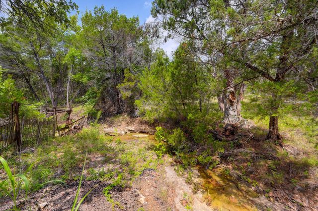 401 Mountain Crest DR, Wimberley, TX 78676