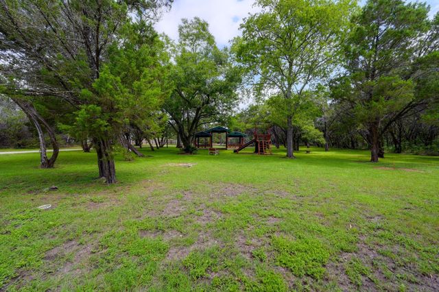 401 Mountain Crest DR, Wimberley, TX 78676