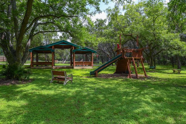401 Mountain Crest DR, Wimberley, TX 78676
