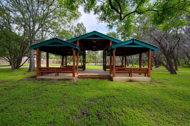 401 Mountain Crest DR, Wimberley, TX 78676