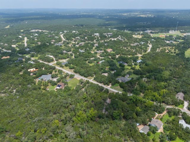 401 Mountain Crest DR, Wimberley, TX 78676