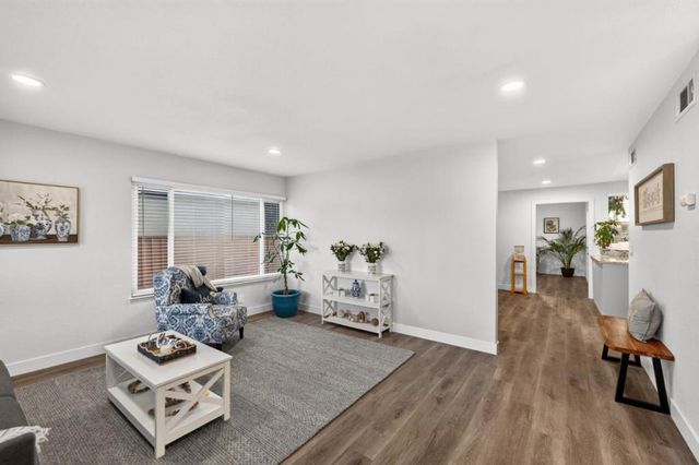 283 Vineyard Drive, San Jose, CA 95119