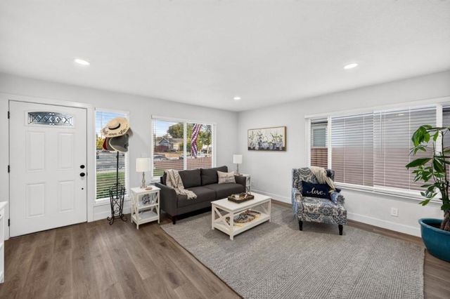 283 Vineyard Drive, San Jose, CA 95119