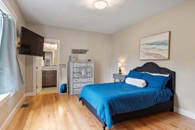 5 Powell St B, Harvard, MA 01451
