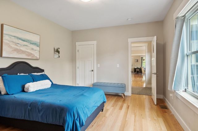 5 Powell St B, Harvard, MA 01451