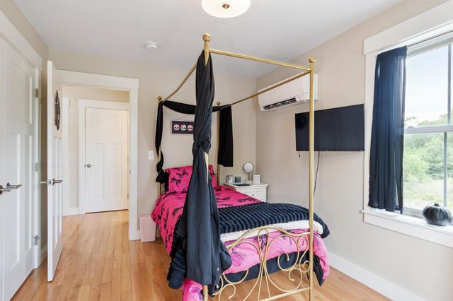 5 Powell St B, Harvard, MA 01451