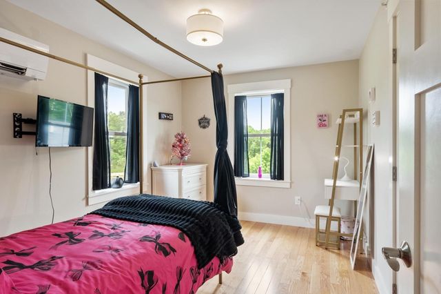 5 Powell St B, Harvard, MA 01451