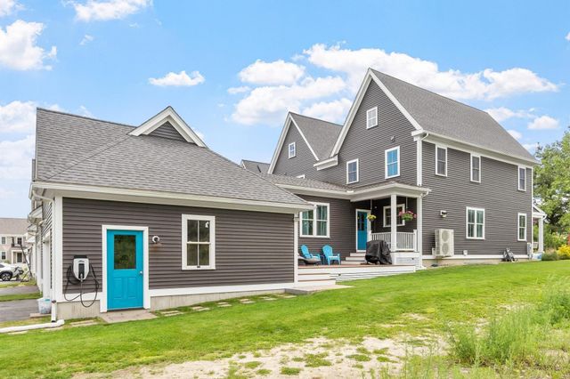 5 Powell St B, Harvard, MA 01451