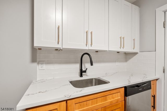 895 Port Reading Ave, Woodbridge Twp., NJ 07064