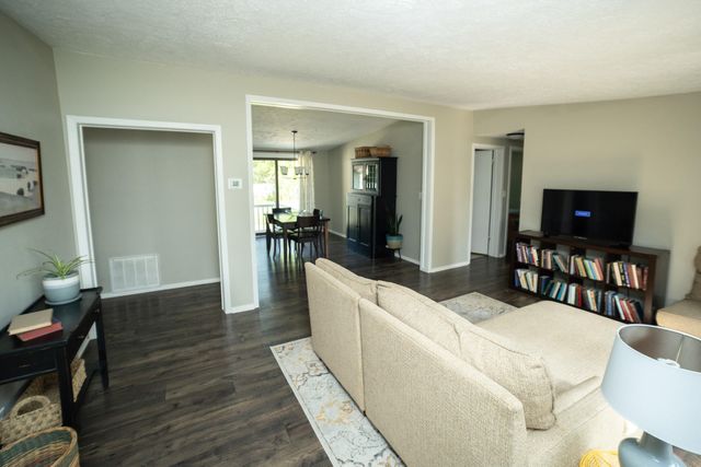 1525 Lenox Road Se, City Of Grand Rapids, MI 49506
