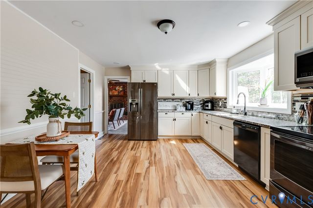 7715 Lampworth Pl, Henrico, VA 23231