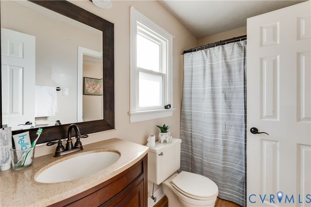 7715 Lampworth Pl, Henrico, VA 23231