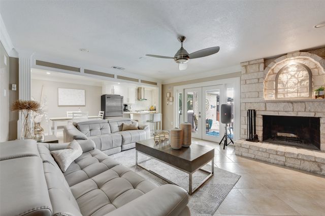 1911 White Rose Lane, Carrollton, TX 75007