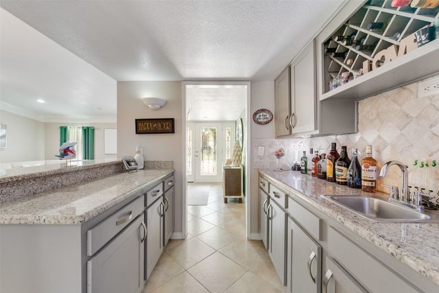 1911 White Rose Lane, Carrollton, TX 75007