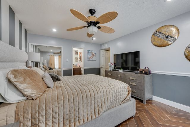 1911 White Rose Lane, Carrollton, TX 75007