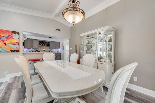 1911 White Rose Lane, Carrollton, TX 75007