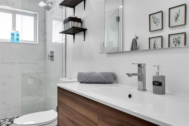 617 NW 30th Ct, Wilton Manors, FL 33311