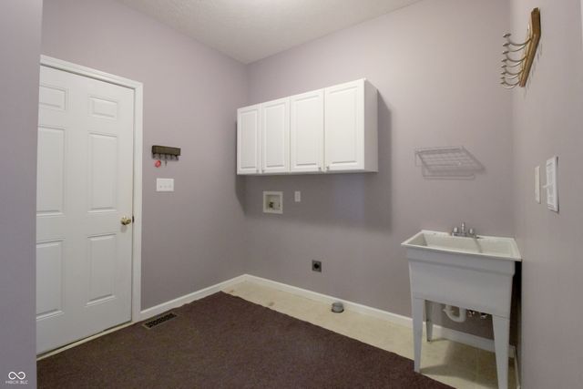 5140 Bull Run, Columbus, IN 47203