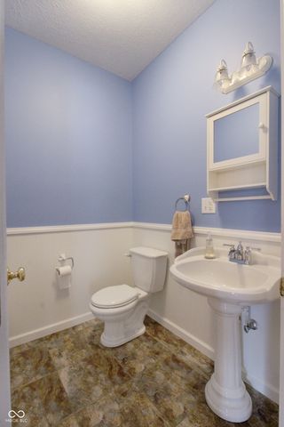 5140 Bull Run, Columbus, IN 47203