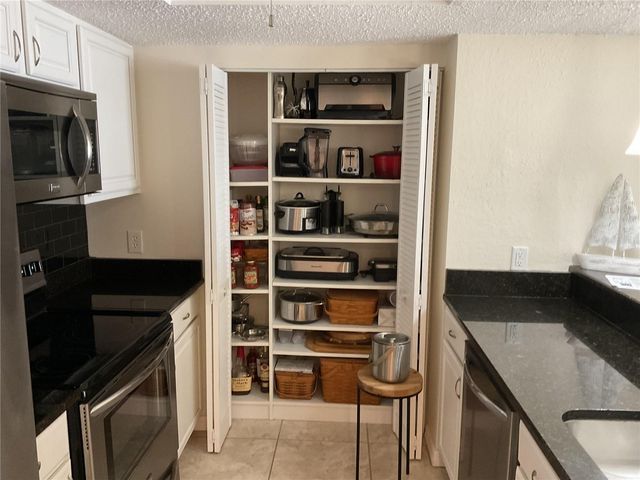 25188 MARION AVENUE D207, Punta Gorda, FL 33950