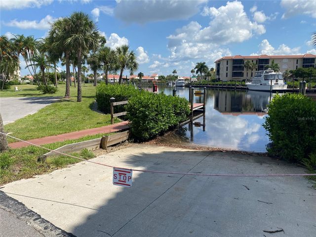 25188 MARION AVENUE D207, Punta Gorda, FL 33950