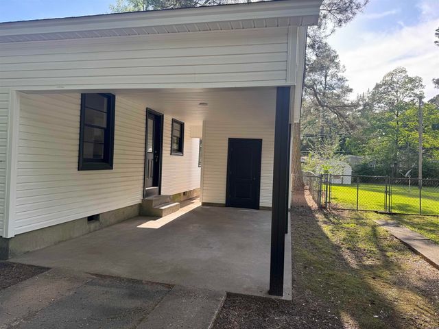 2818 Edgewood, Pine Bluff, AR 71603