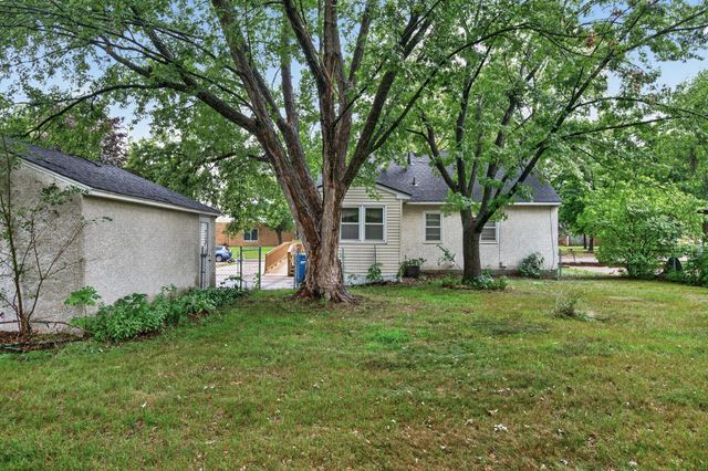 2551 Rainbow Lane, New Brighton, MN 55112