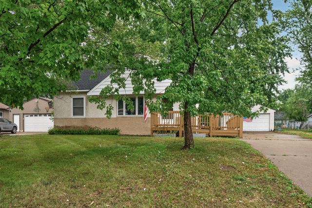 2551 Rainbow Lane, New Brighton, MN 55112