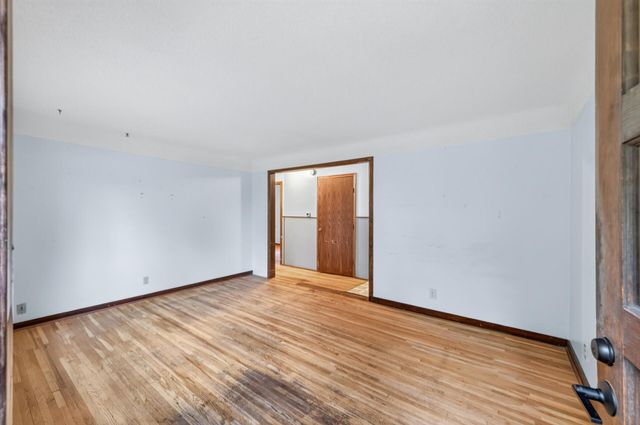 2551 Rainbow Lane, New Brighton, MN 55112