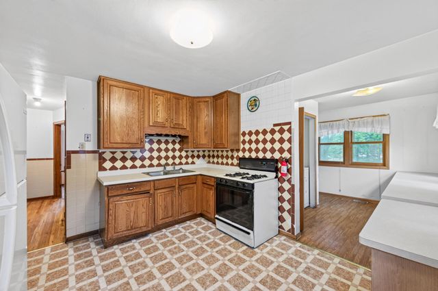2551 Rainbow Lane, New Brighton, MN 55112