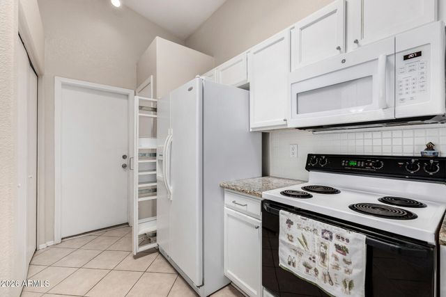 79 W GAIL Drive, Gilbert, AZ 85233