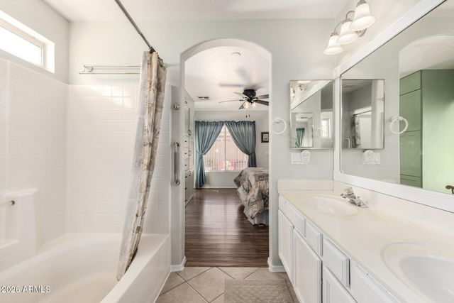 79 W GAIL Drive, Gilbert, AZ 85233