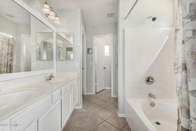 79 W GAIL Drive, Gilbert, AZ 85233