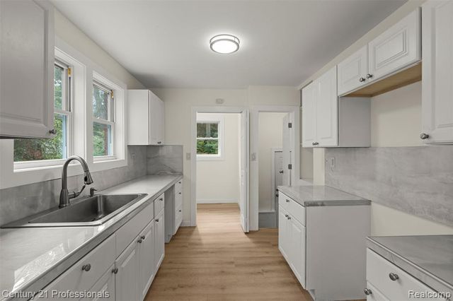 16809 Woodingham Drive, Detroit, MI 48221