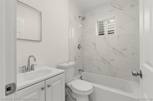 16809 Woodingham Drive, Detroit, MI 48221