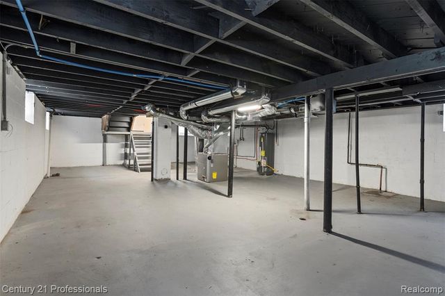 16809 Woodingham Drive, Detroit, MI 48221