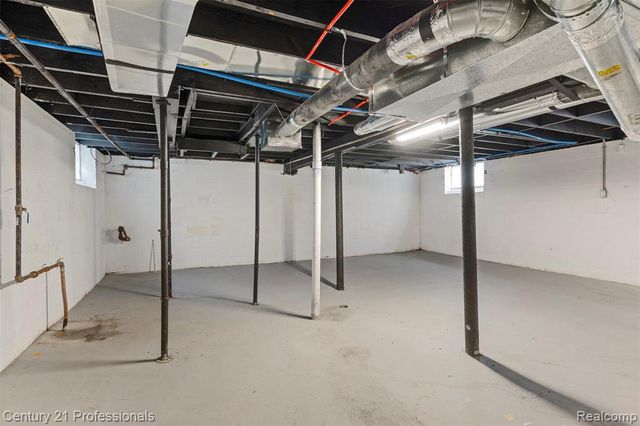 16809 Woodingham Drive, Detroit, MI 48221