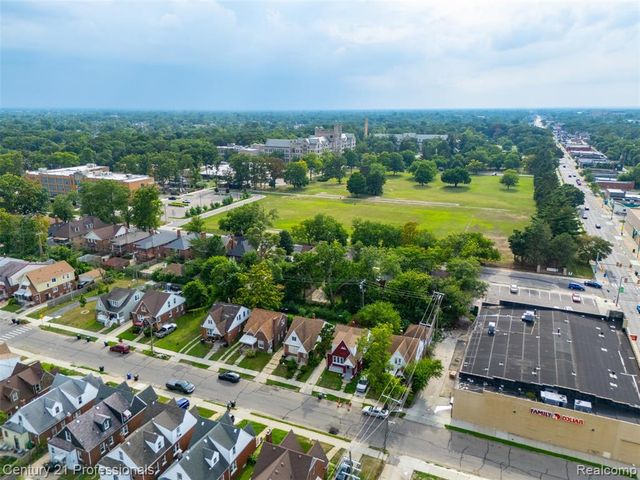 16809 Woodingham Drive, Detroit, MI 48221