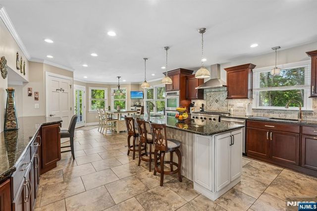 23 Chicopee Drive, Wayne, NJ 07470