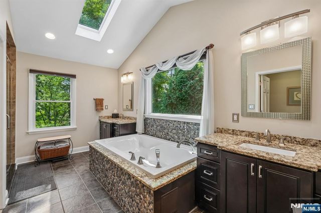 23 Chicopee Drive, Wayne, NJ 07470